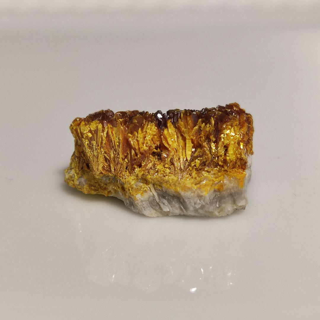 パワーストーン　天然石　原石　オーピメント　石黄　8g　No.977