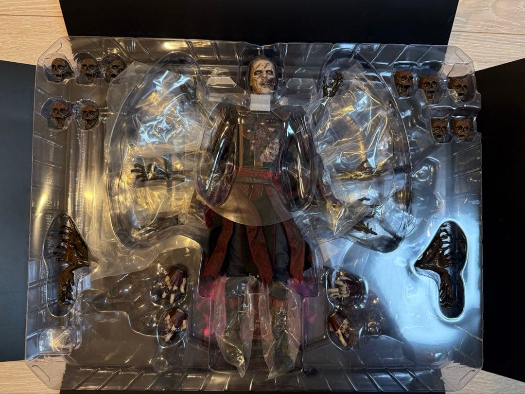 ホットトイズ　デッド・ストレンジ hot toys dead strange