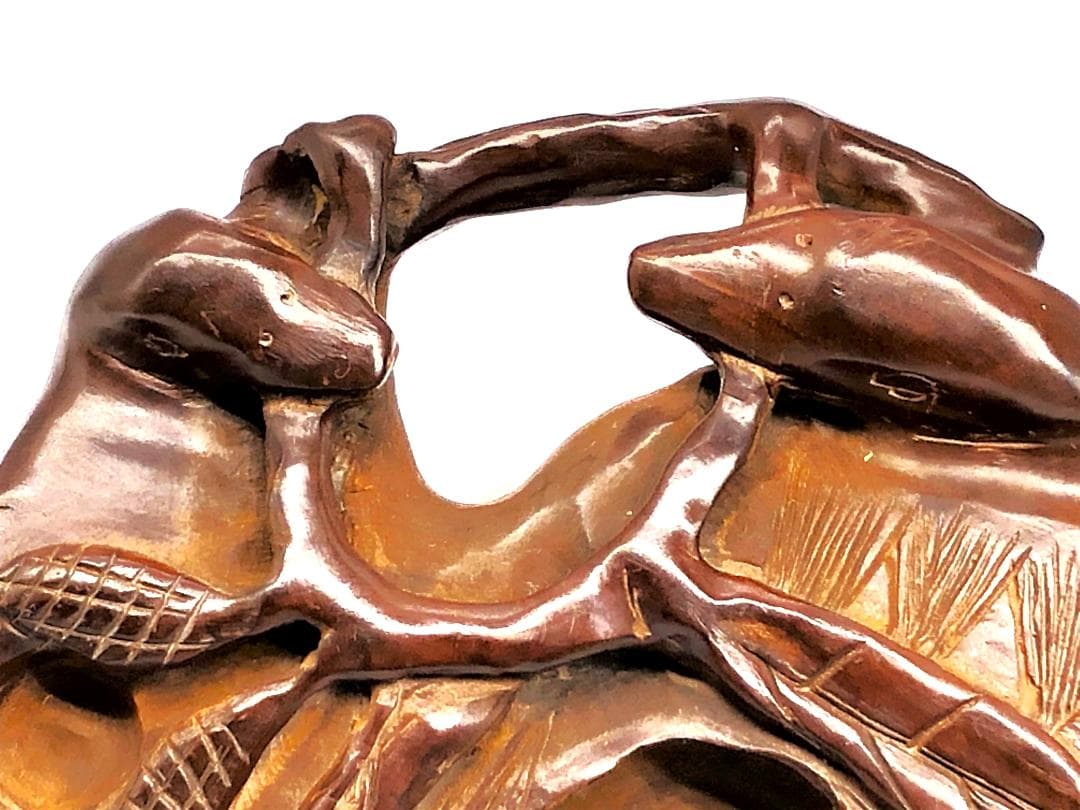 【 獺図木硯 】　カワウソ容彫り　骨董 　桐箱付き