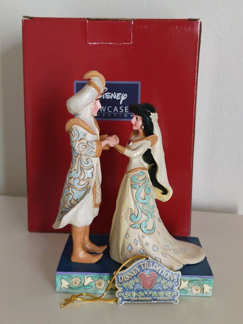 【新品未使用】エネスコ ジャスミン＆ アラジン ロイヤルウェディング フィギュア
