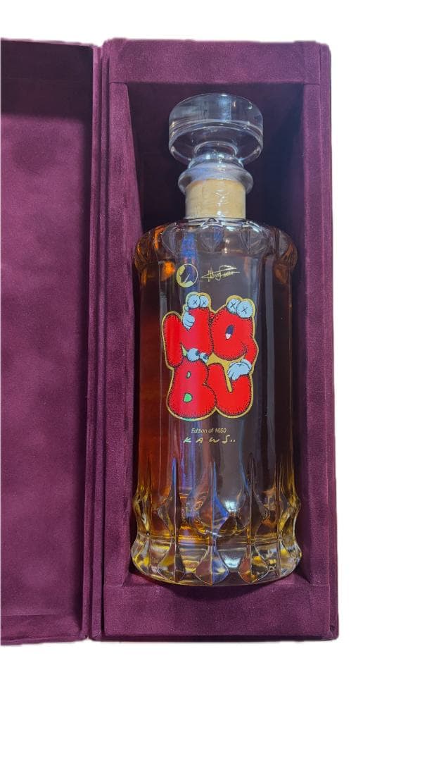 世界1650本限定 KAWS QUI NOBU 2025 Red Edition