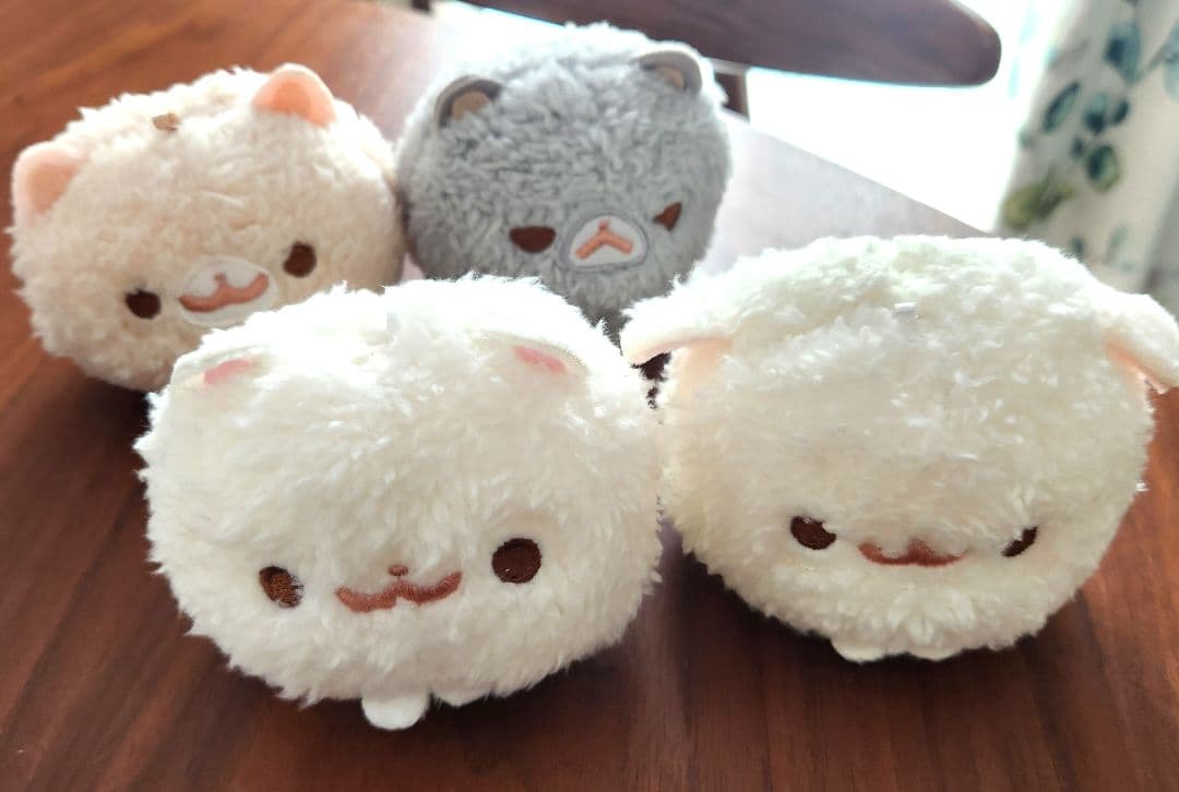 ポメラニアンもち マスコットぬいぐるみ