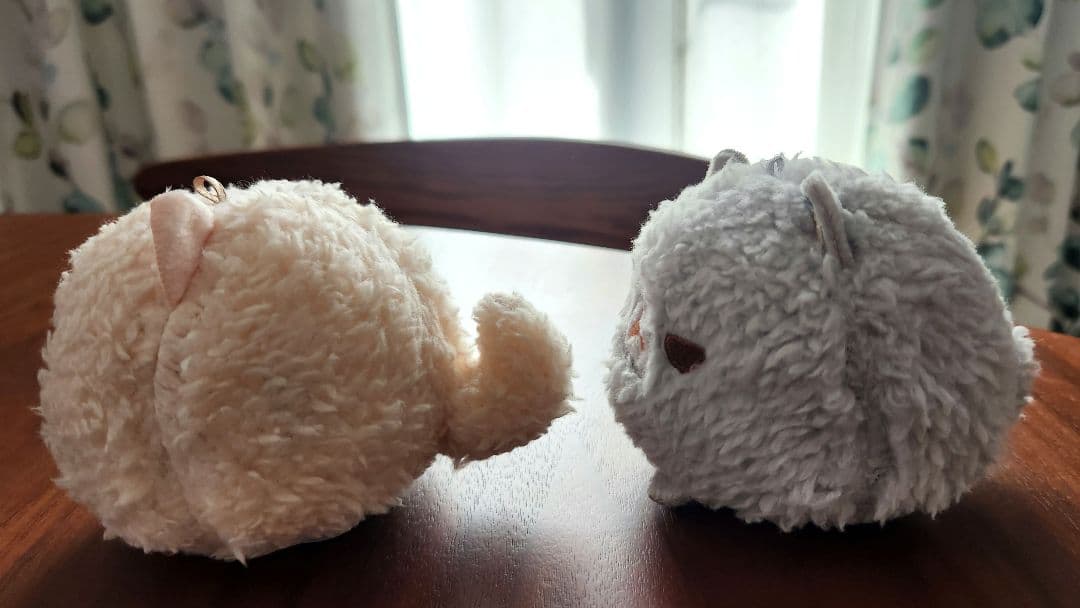 ポメラニアンもち マスコットぬいぐるみ