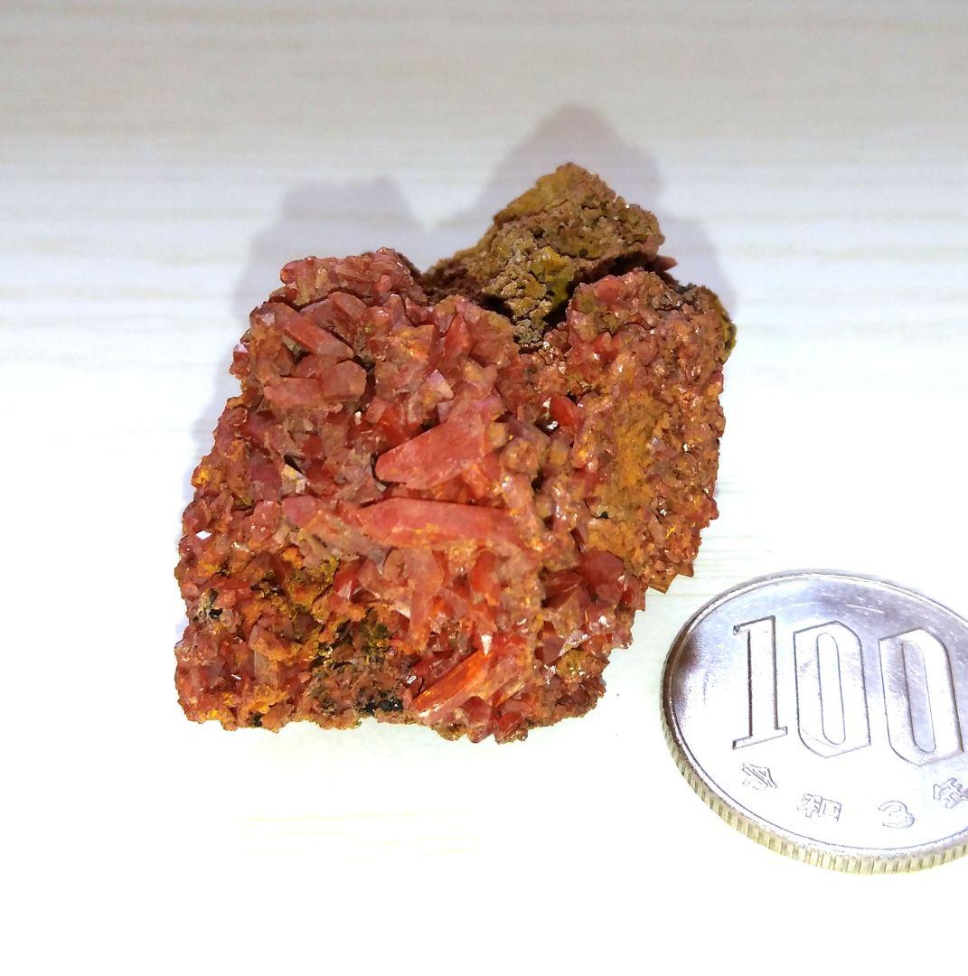 紅鉛鉱（クロコアイト）　希少鉱物標本