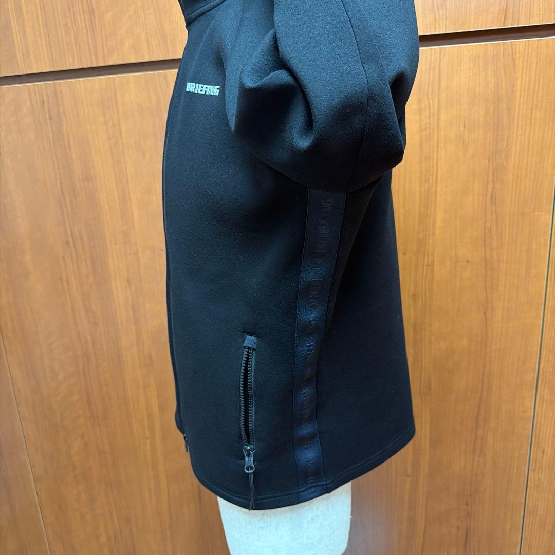 ヨ*ー様 BRIEFING ブラック パーカー　フード付き