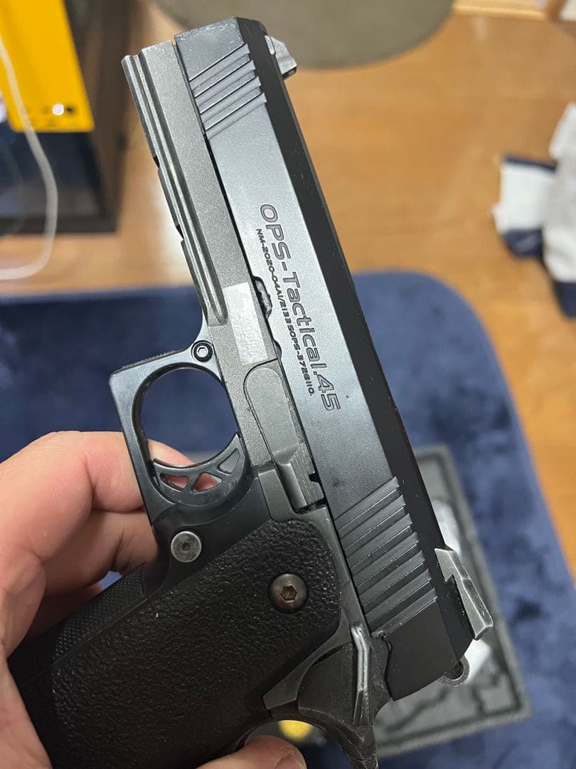 Hi-capa 4.3 マガジン3付き