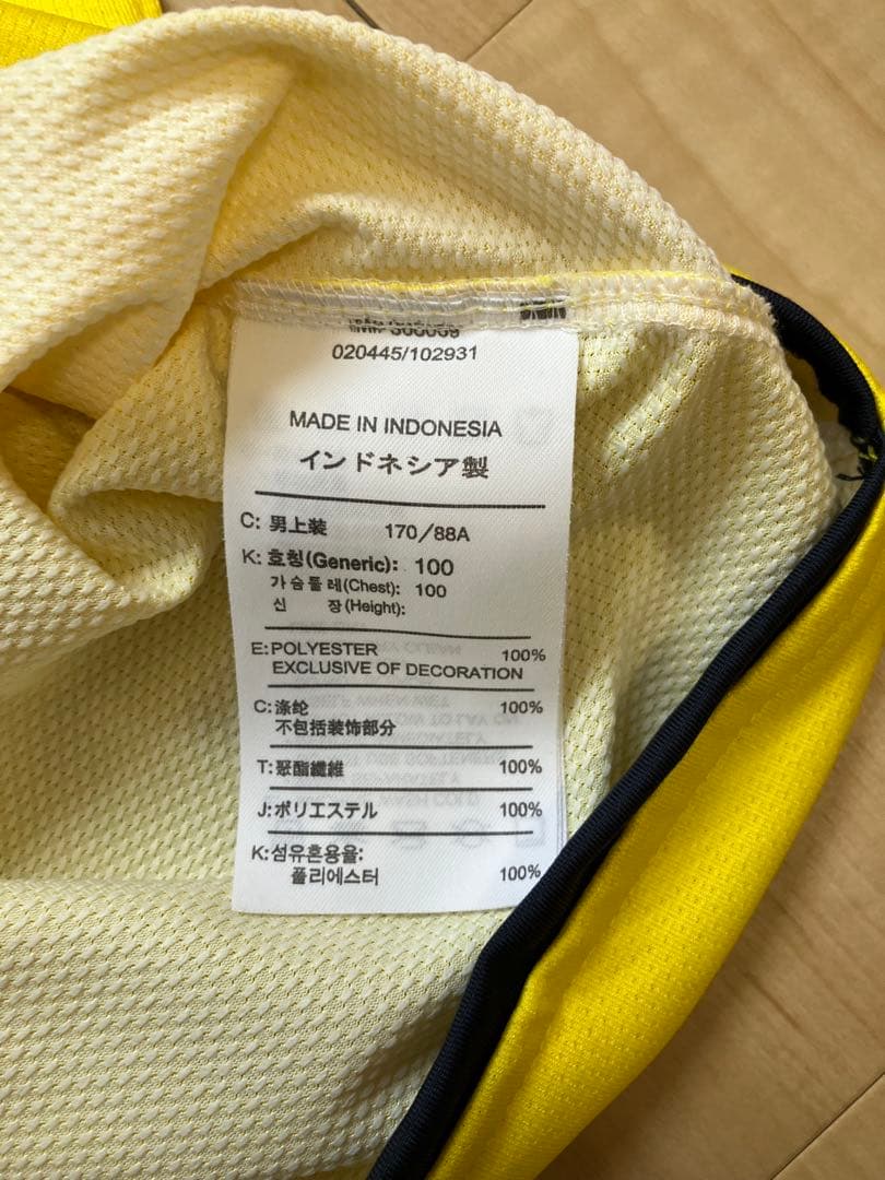 正規品　FCバルセロナ メッシ 10番 ユニフォーム　イニエスタのサイン付き