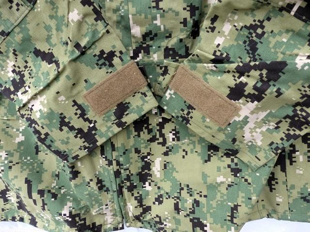 米軍実物　ゴアテックスパーカー　NWU　TYPEIII　AOR2　M-R　398