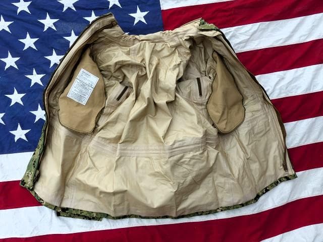 米軍実物　ゴアテックスパーカー　NWU　TYPEIII　AOR2　M-R　398