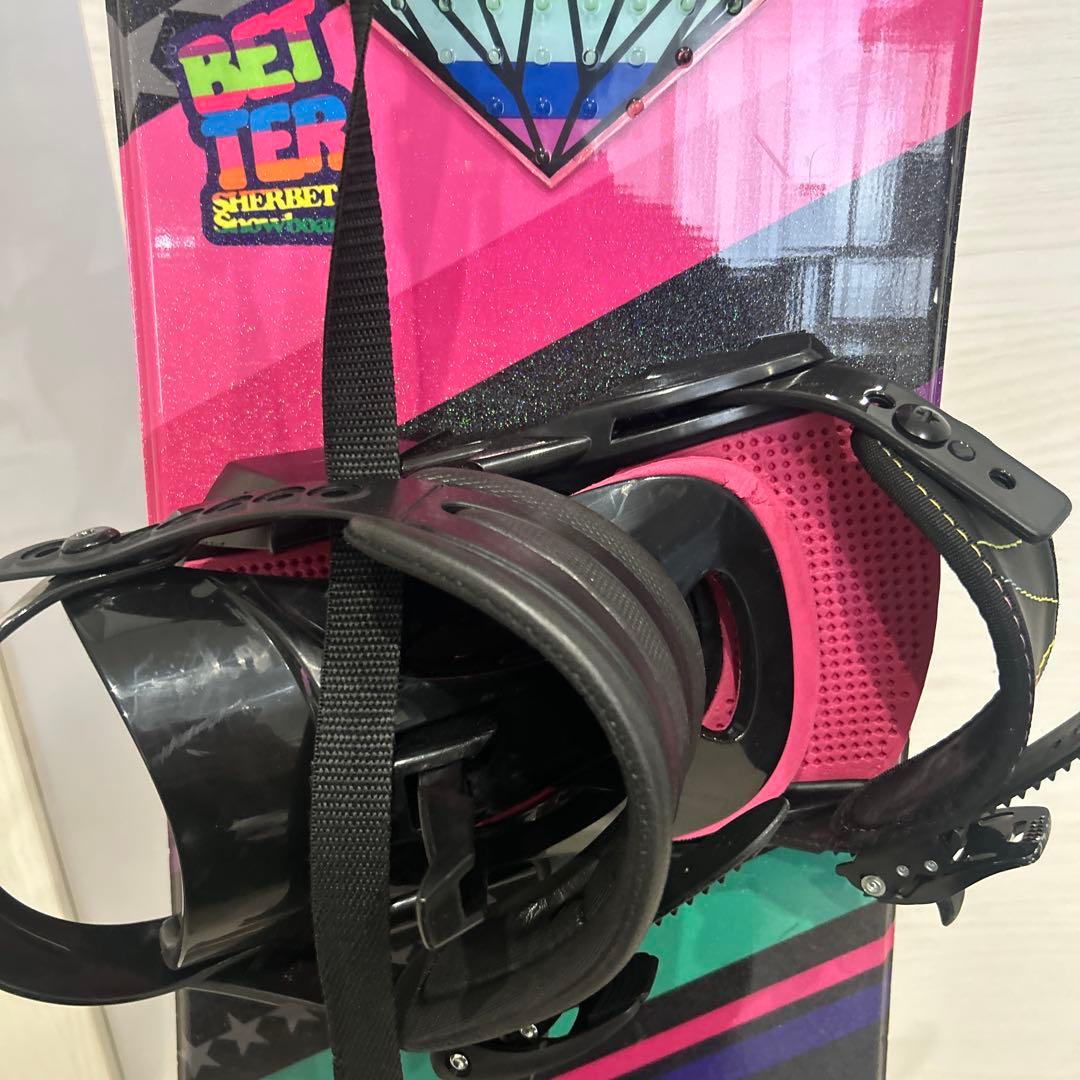 可愛いピンクストライプ♪ レディーススノーボード 143cm