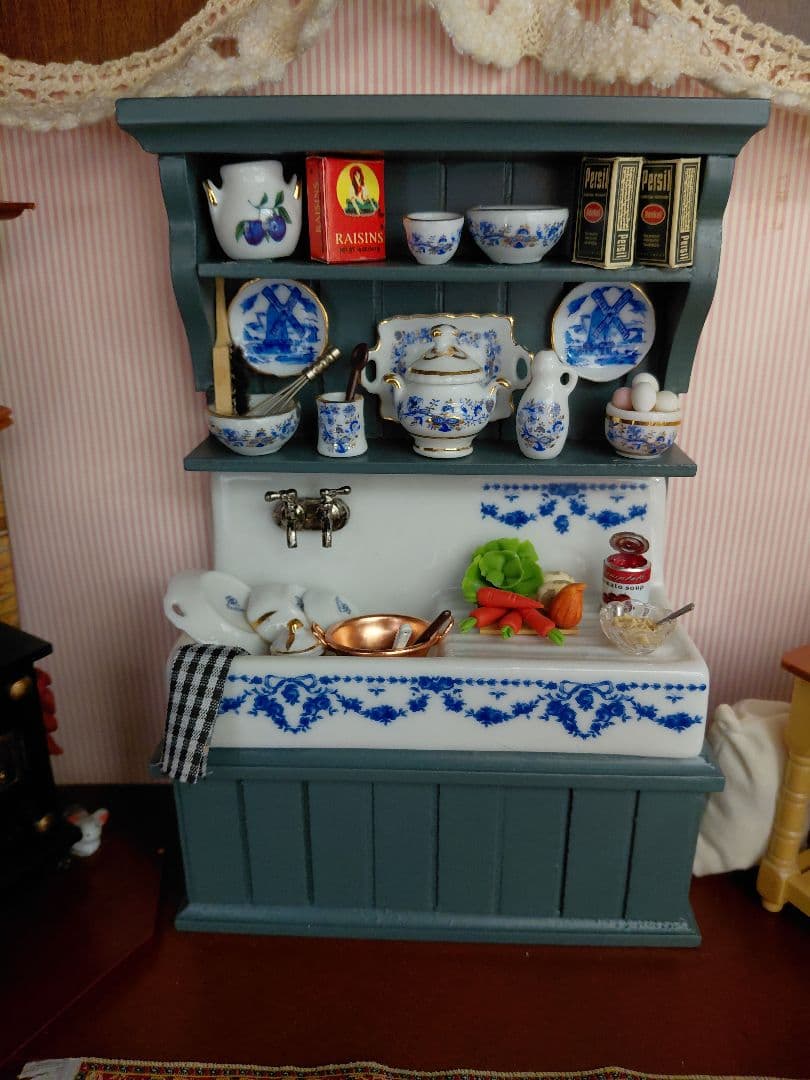 ロイターポーセリン　ミニチュア　ドールハウス