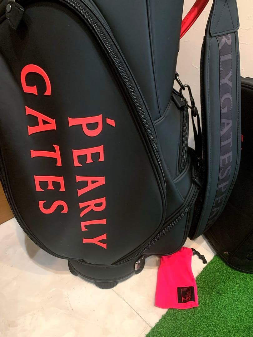 希少　即完売　パーリーゲイツ　TWICE 限定　キャディバッグ　ヘッドカバー付き