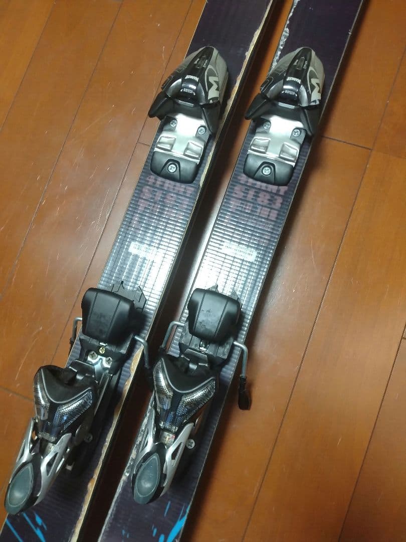 【フリースタイル☆】183cm　4FRNTセミファットスキー板♪　ツインチップ！