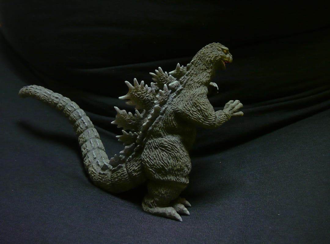 海洋堂　ゴジラ フィギュア