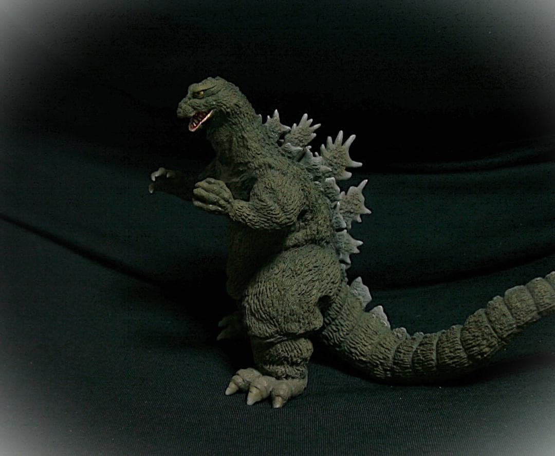 海洋堂　ゴジラ フィギュア