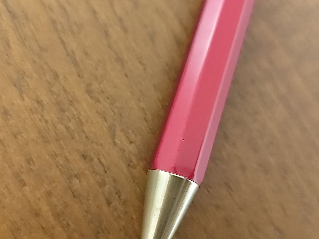 カヴェコスペシャルレッド 0.7㎜　　検索　野原工芸　工房楔　s20