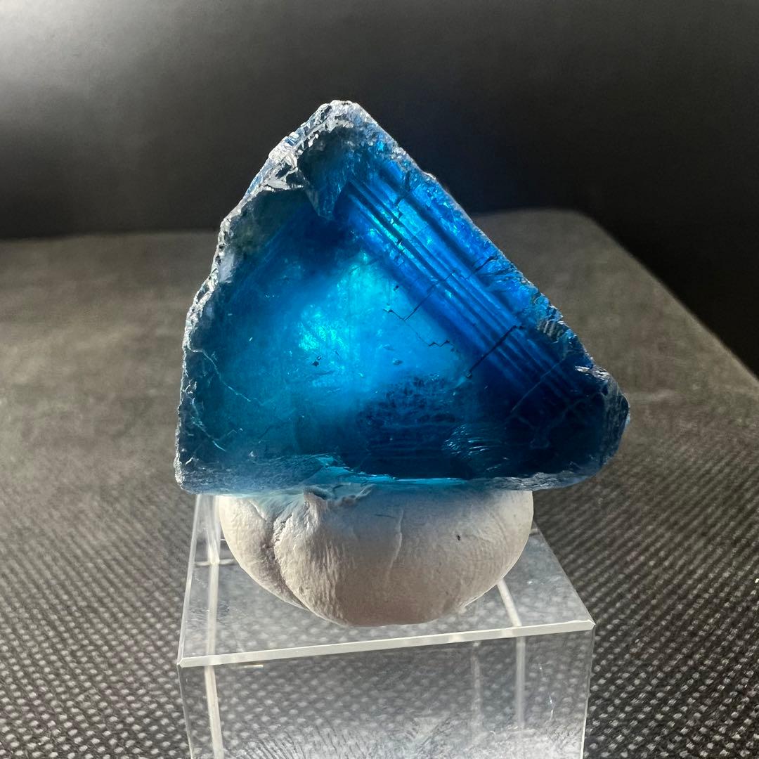 ヤオガンシャン　「ナイルブルー」ウィンドウ　「コバルトブルー」フローライト