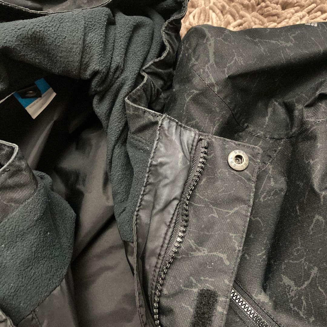 コロンビア　キッズアウター（スキーウェア）