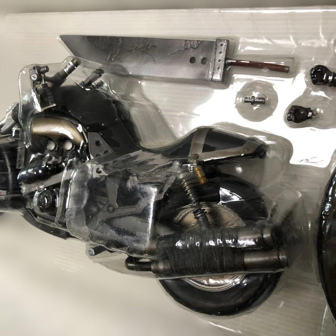 ファナルファンタジー　クラウド・ストライフ＆ハーディ=デイトナ