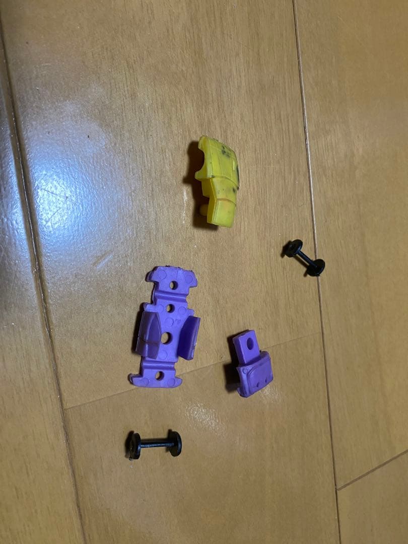 スーパーカー　消しゴム　組み立て式