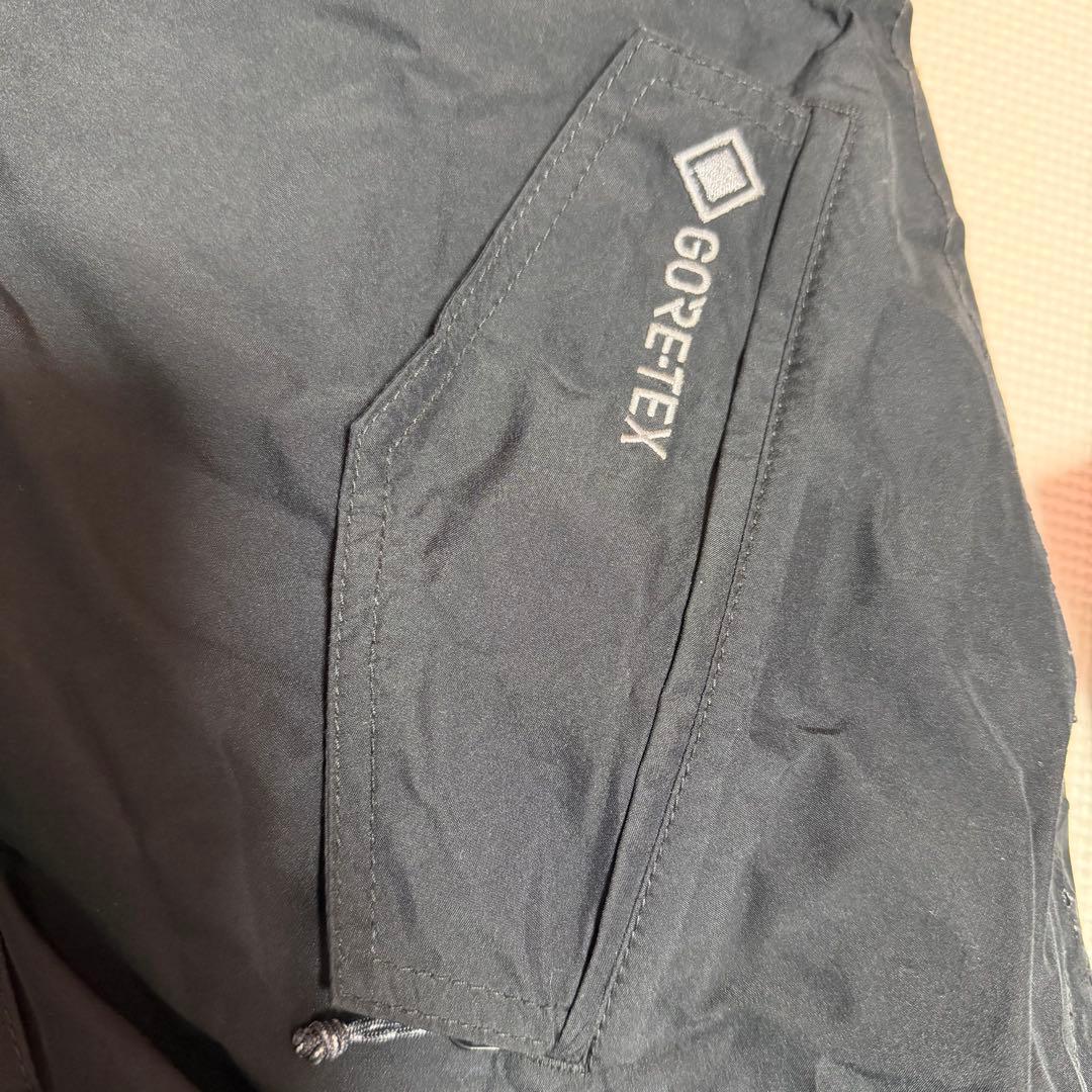 BURTON GORE-TEX ブラックジャケット