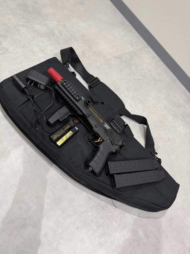 東京マルイ　スコーピオンモッドＭ　レールシステム付き