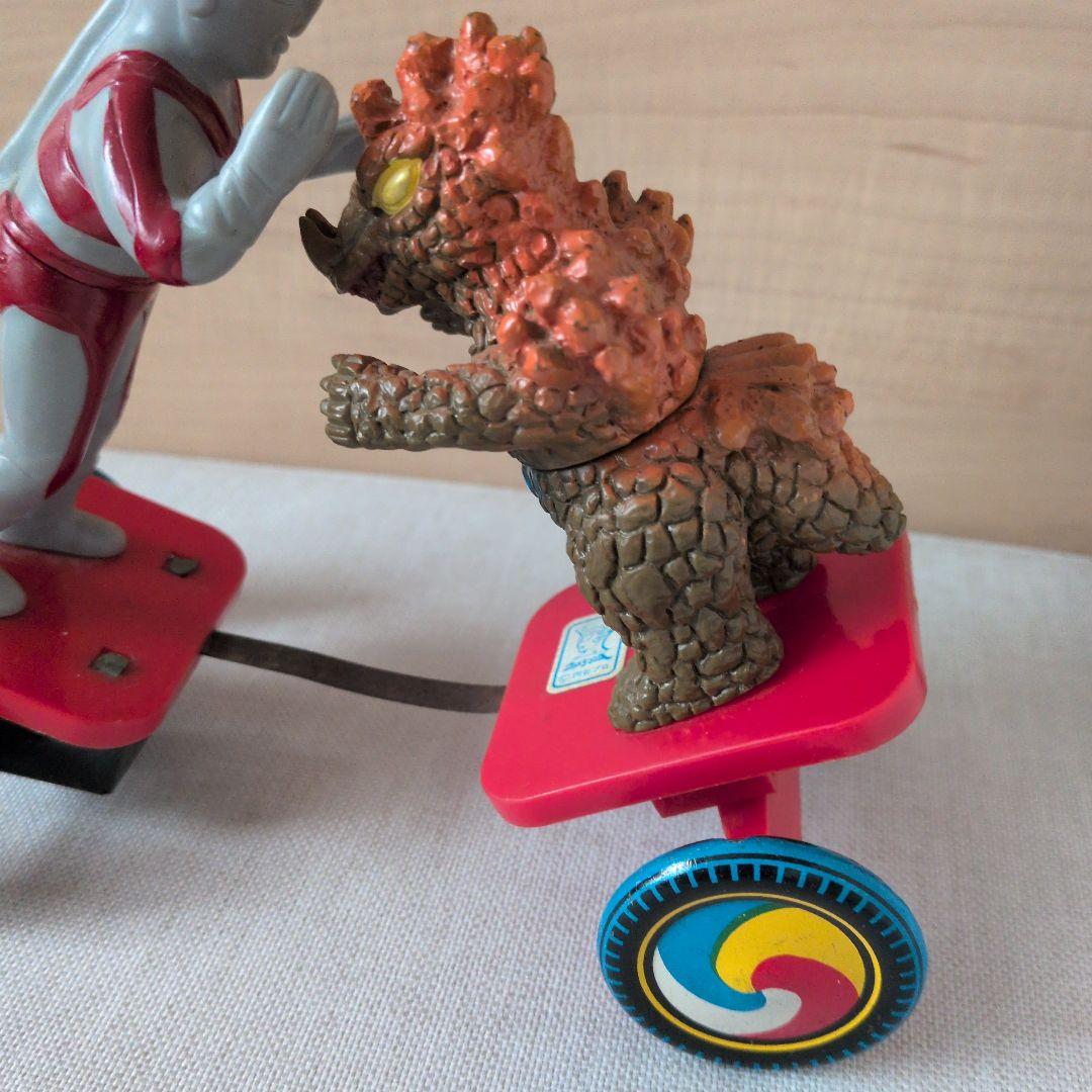 怪獣大決斗 ウルトラマンエース ベロクロン ブルマァク 昭和【破損部分あり】