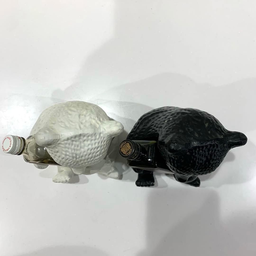 ニッカウヰスキー 抱き熊 木彫り風 陶器　置物 昭和　ブラックニッカ　白黒セット