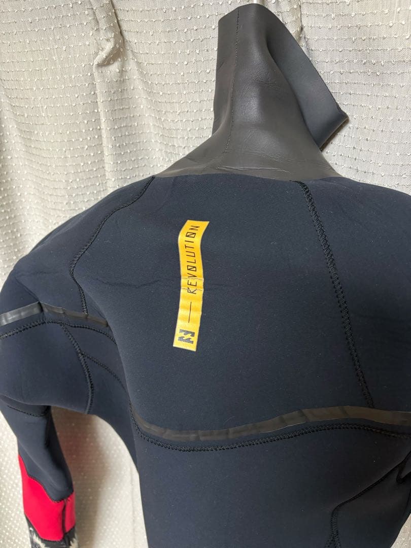 BILABONG(ビラボン)5×3mm セミドライ メンズMLサイズ相当 美品