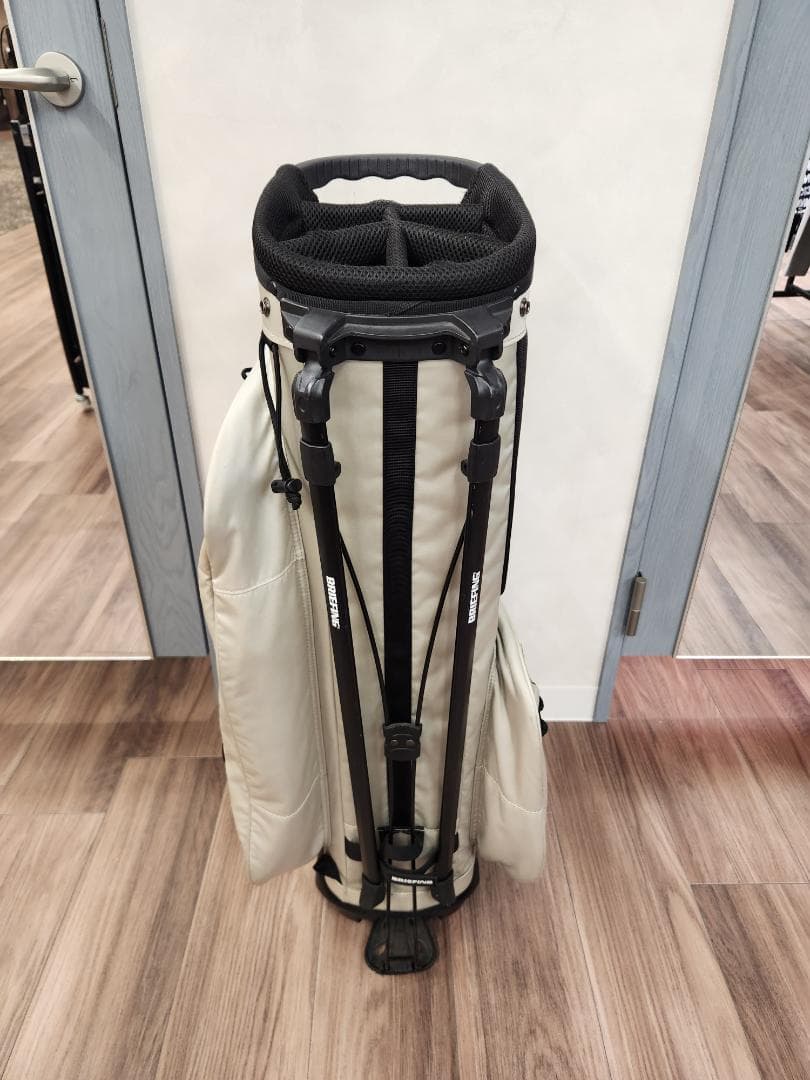 ぶりーふぃんぐーBRIEFING ホワイト キャディバッグ(中古)