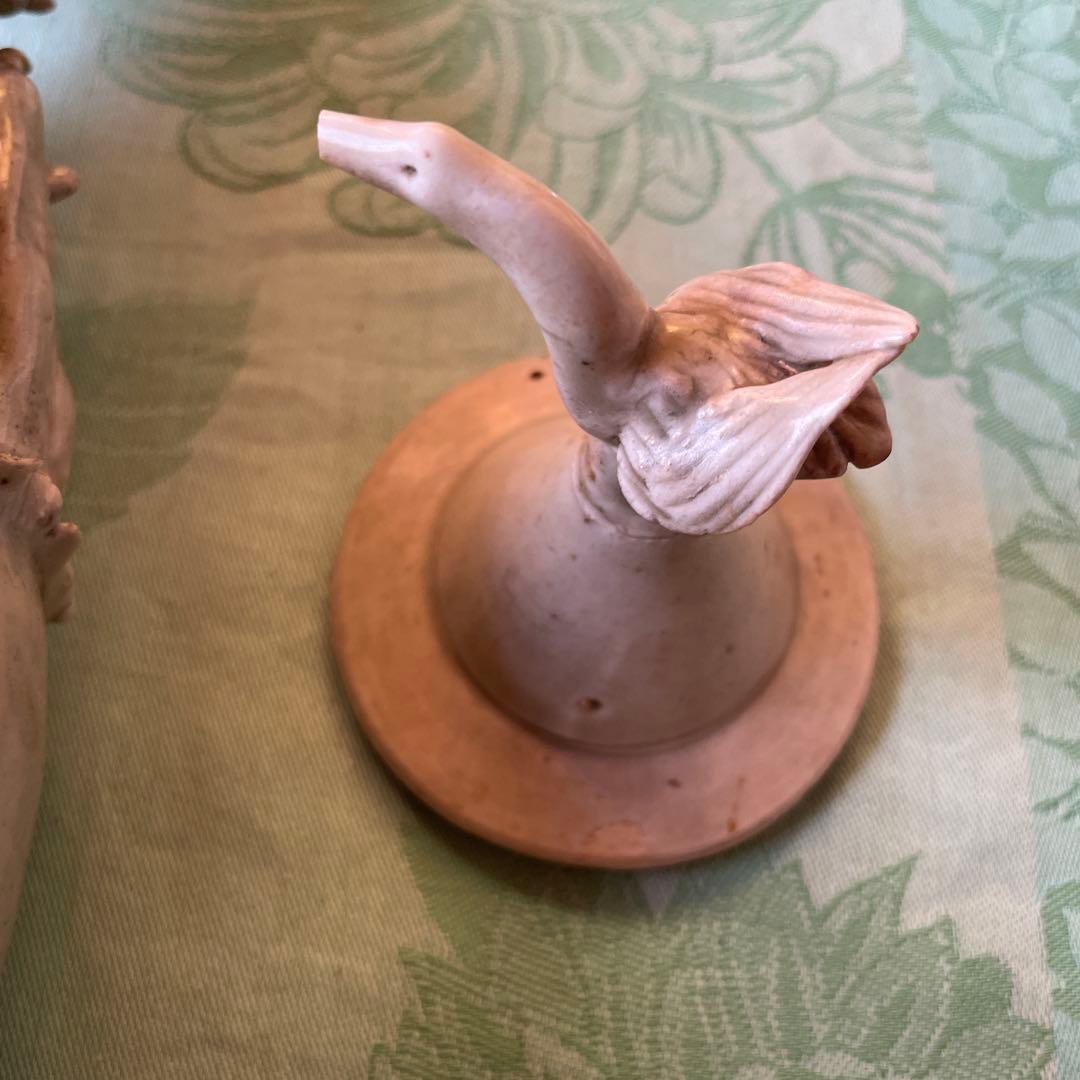 日月壺　蓋付き 白磁　発掘品　中国古阮 陶器の花瓶と鳥型