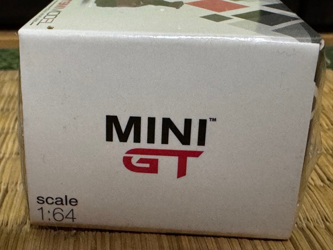 希少品MINIGT台湾限定ポルシェ991GT2RS