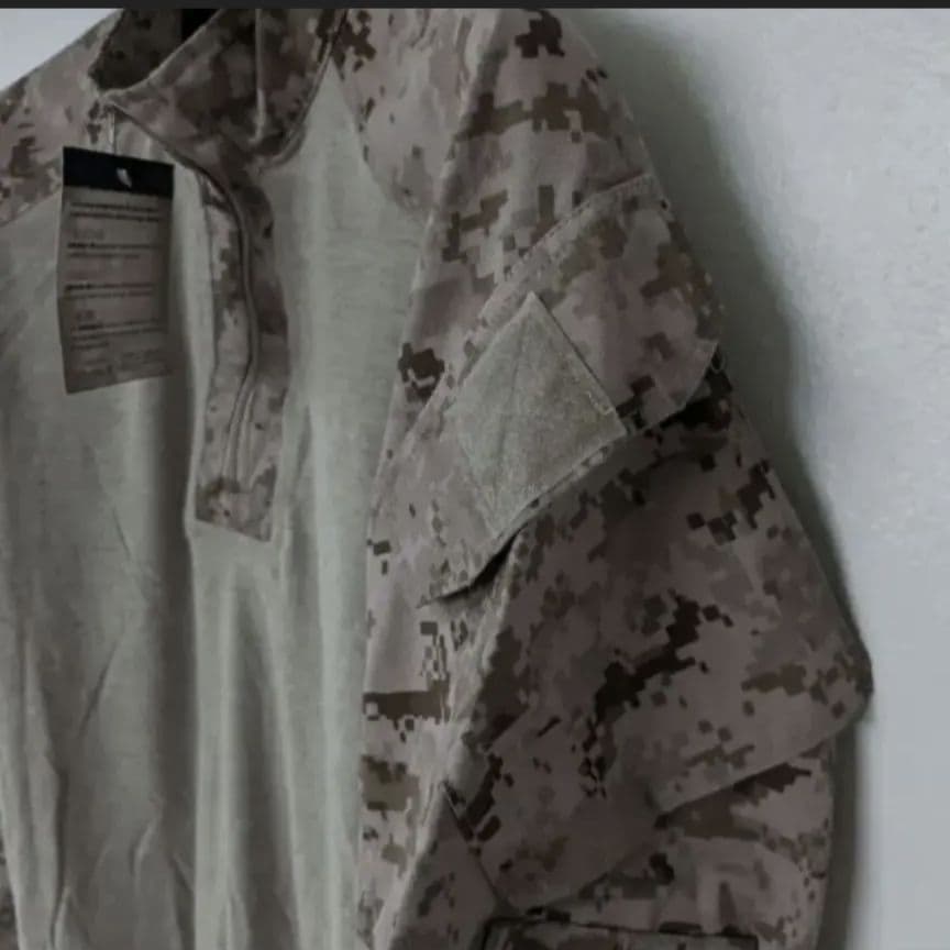 米軍　FROG USMC コンバットシャツ　未使用