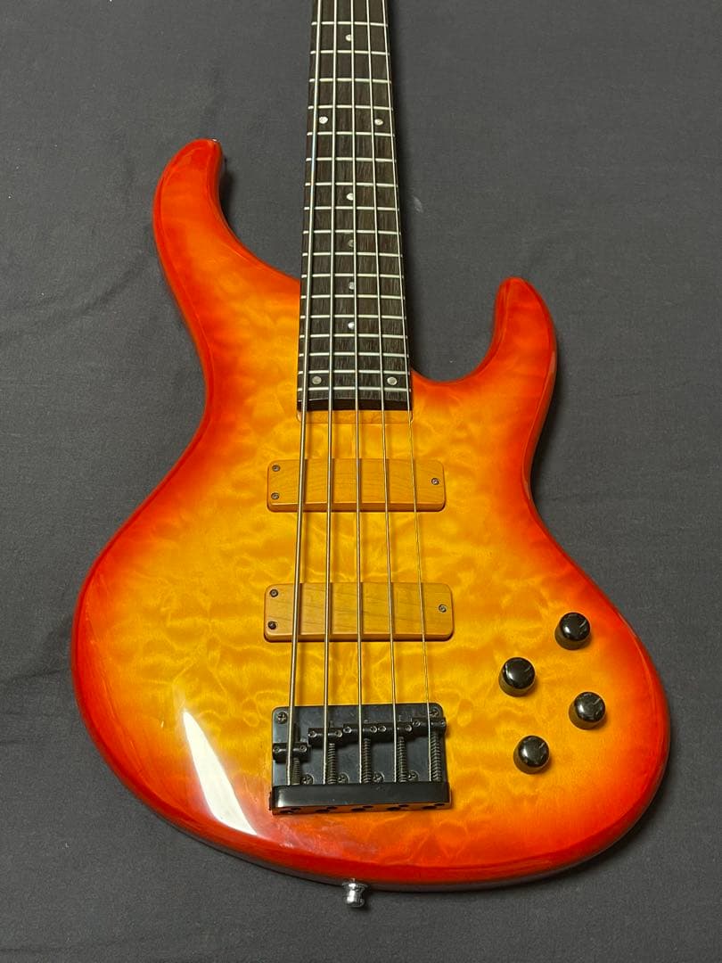 ベース Bossa tribute TOBJ5