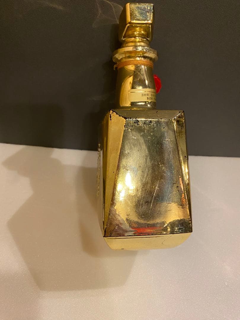 サントリーローヤル古酒ゴールドラベル干支羊モデル