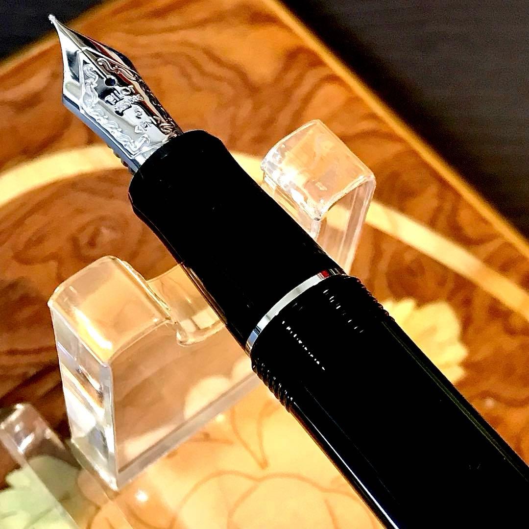 ☆ほぼ新品未使用☆美しいパイロットカスタムヘリテイジ91(ＦＭ)ブラック