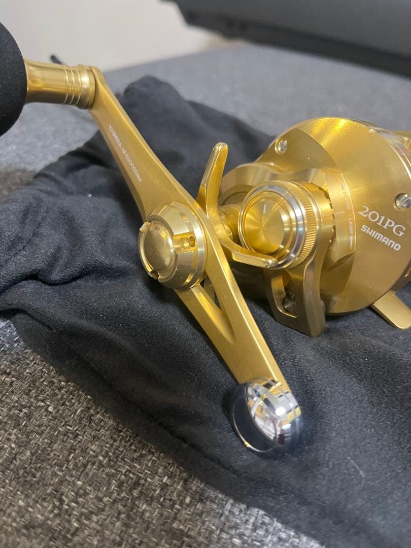 シマノ オシア コンクエスト　201PG ゴールド左