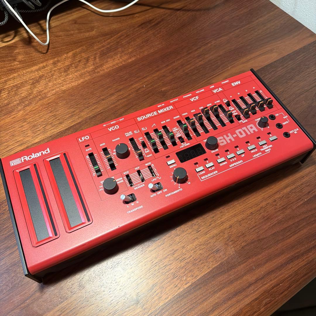 Roland SH-01A シンセサイザー 赤