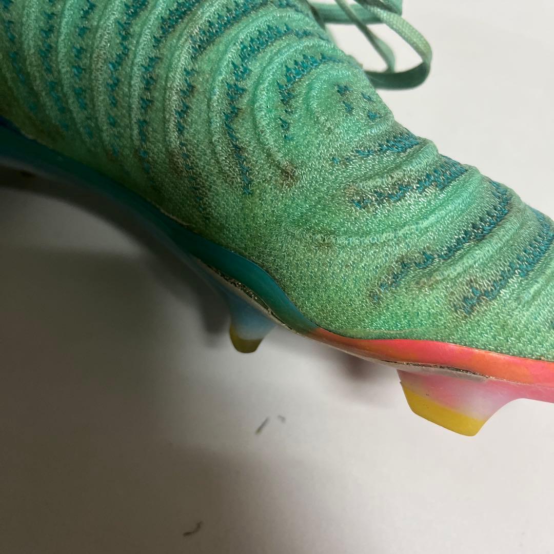 NIKE ファントムルナ2エリート LV8 FG