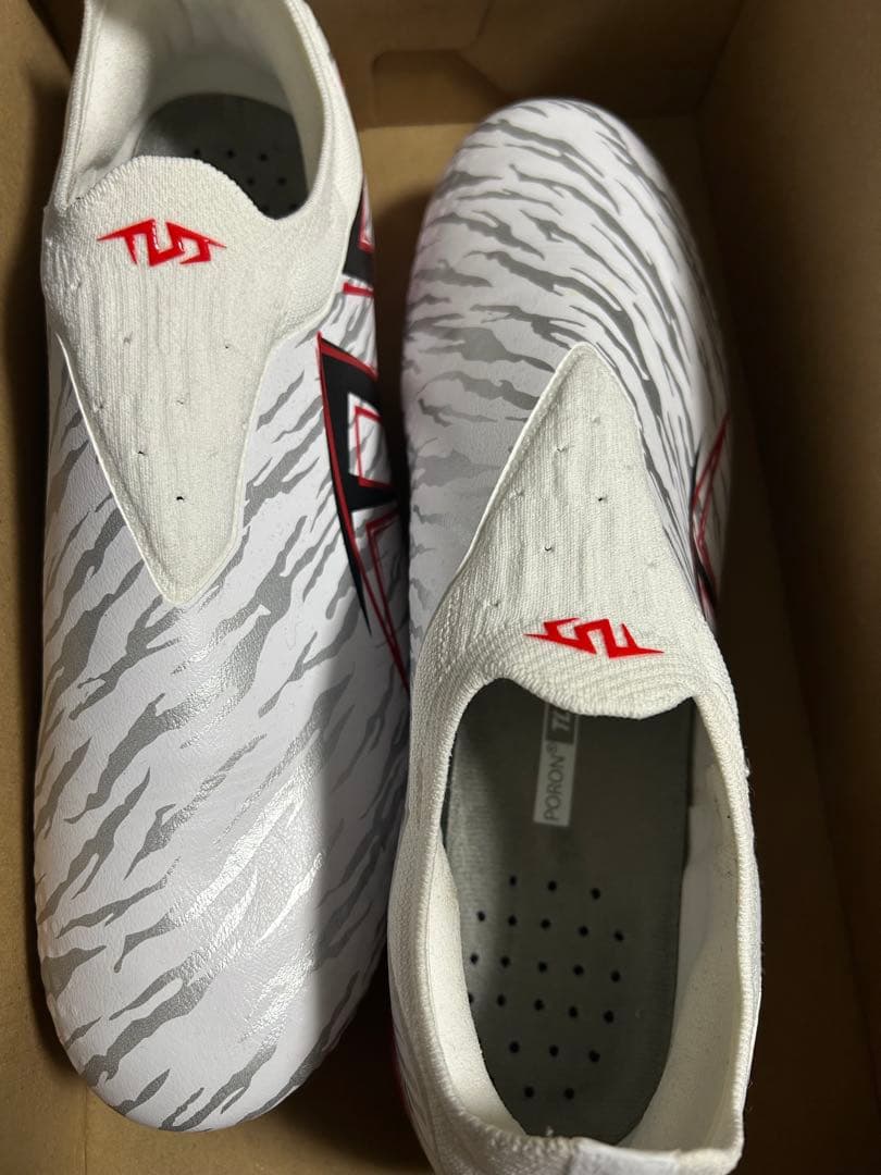 シューズ TLSS LIBERO 28cm