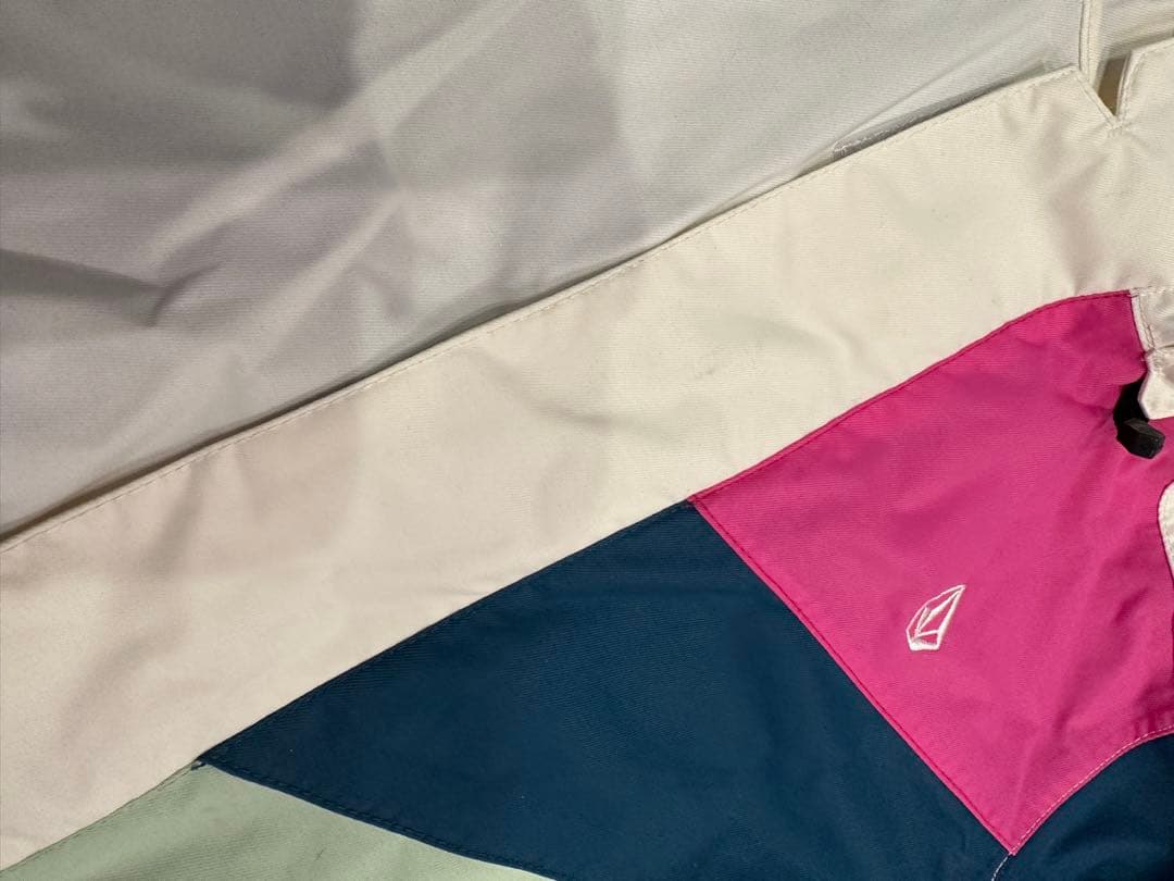 VOLCOM NIKITA ボードウェア　上下セット