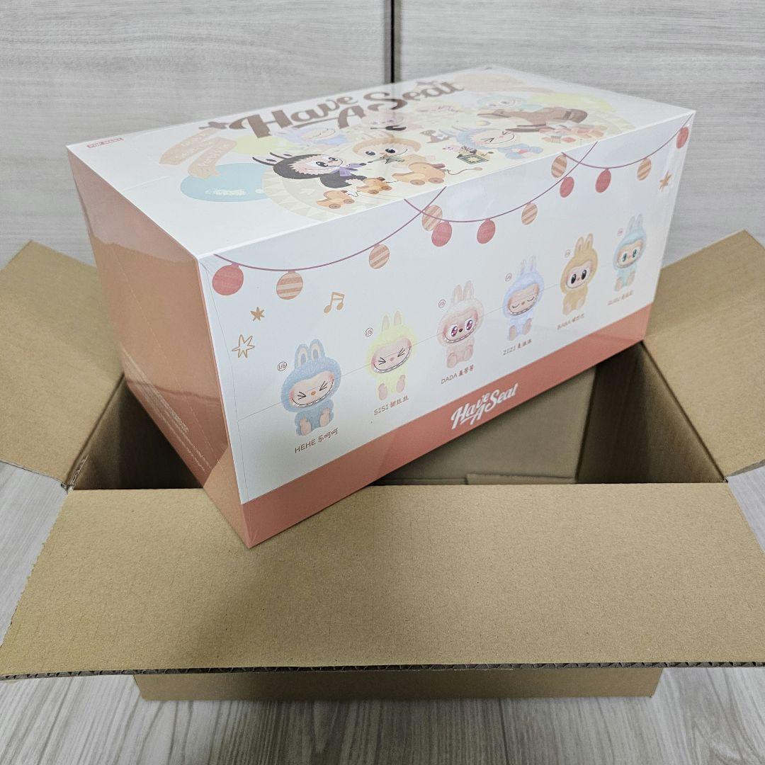 ラブブ LABUBU THE MONSTERS Have a Seat