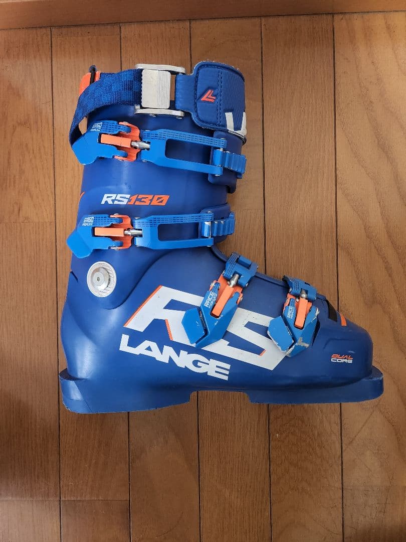 【LANGE】 RS130　スキーブーツ　25-25.5