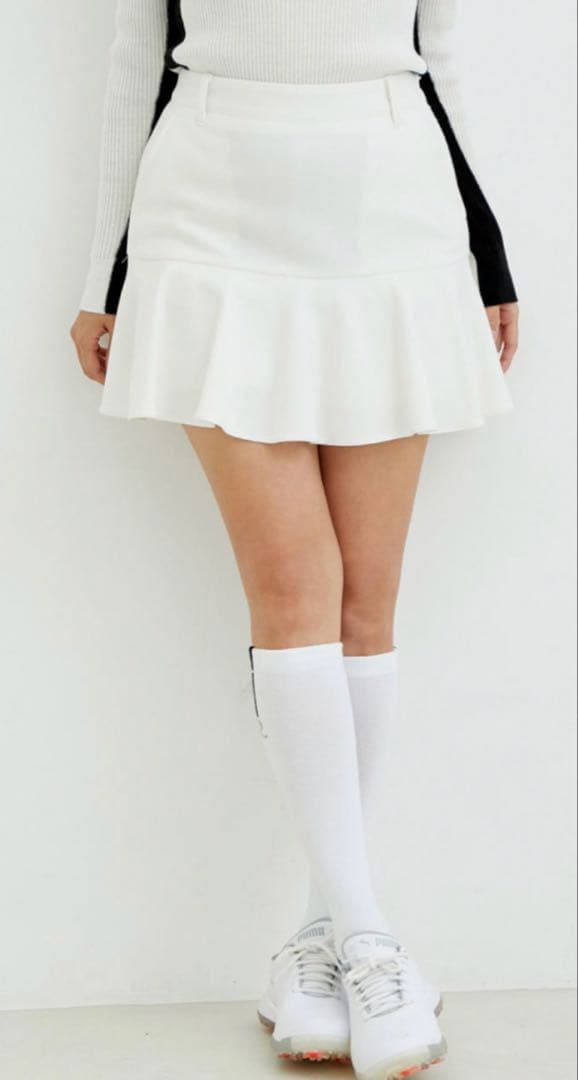 新品タグ付き　JUN & ROPE 裏起毛フレアースカート 白　M ゴルフ