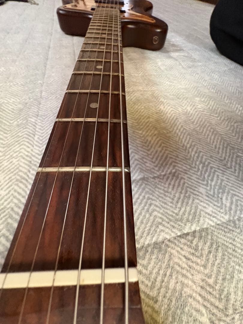 AXLGuitars AZ-820 ビザールギター