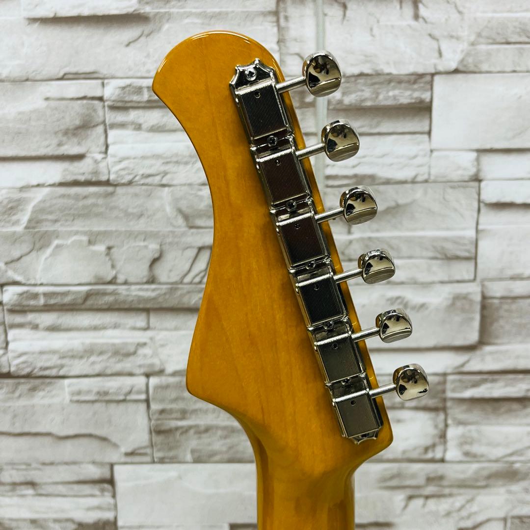 美品 Bacchus UNIVERSE SERIES ストラトタイプエレキギター