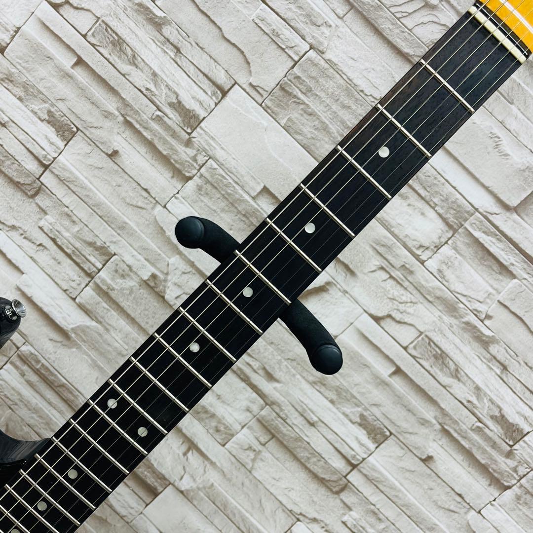 美品 Bacchus UNIVERSE SERIES ストラトタイプエレキギター