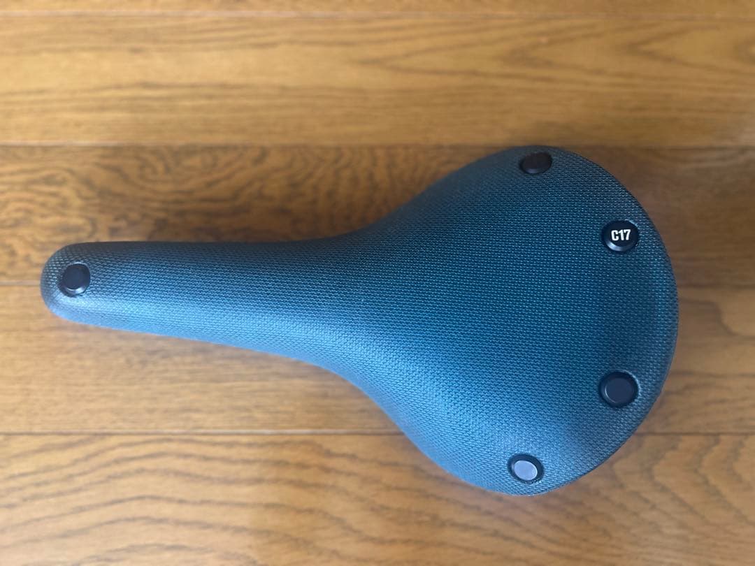 〝 CAMBIUM C17 〟 の限定カラーコレクション。