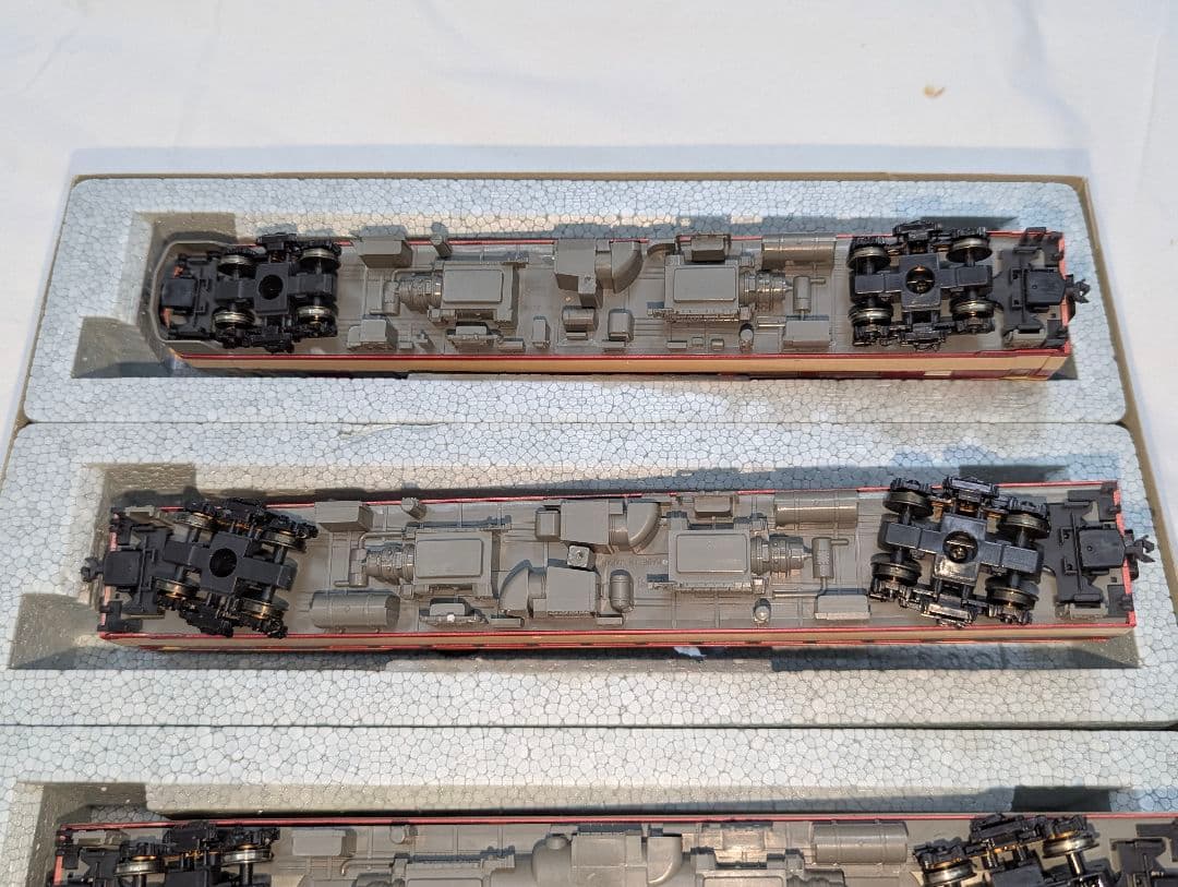 KATO　キハ82系　４両基本セット　【3-509】　HOゲージ