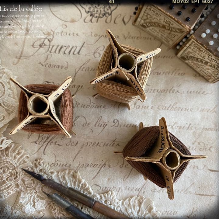 フランスアンティーク 立体糸巻き 3こセット.。.:⋈*